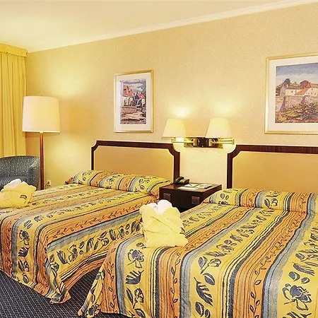 Leoso Hotel 4*